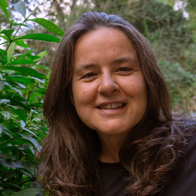 Dr. Bia Labate